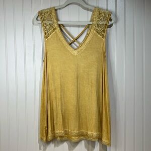 POL NWOT V-Neck Lace Criss Cross  Back Sleeveless Top